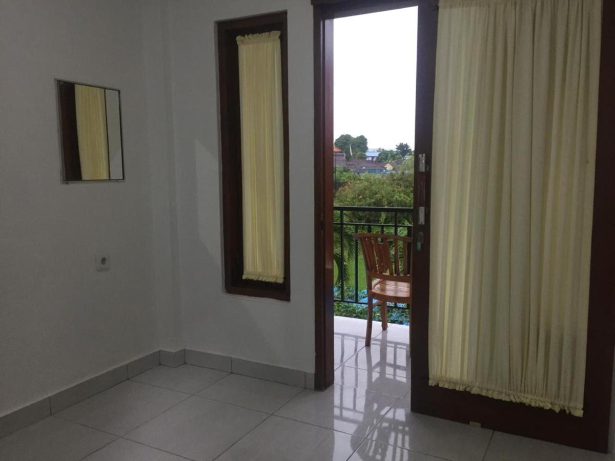 Pondok Sariqu Hotel Legian  Ngoại thất bức ảnh